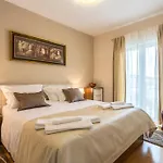Apartmán Flores Luxury Suites-rogoznica