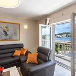 Apartmán Flores Luxury Suites-rogoznica
