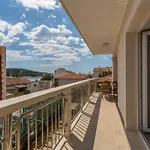 Apartmán Flores Luxury Suites-rogoznica *