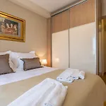 Flores Luxury Suites-rogoznica Apartmán