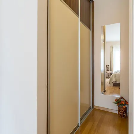 Apartment Flores Luxury Suites-rogoznica *