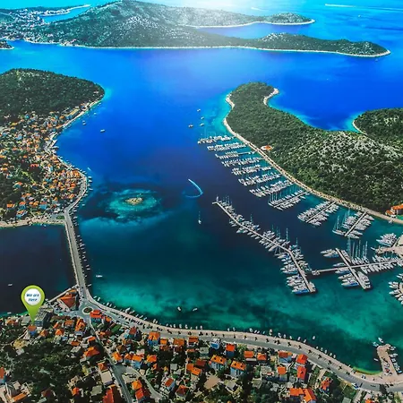 Flores Luxury Suites-rogoznica * Rogoznica (Sibenik-Knin)