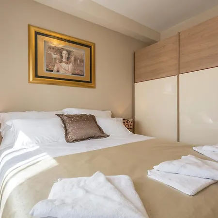 Apartment Flores Luxury Suites-rogoznica Rogoznica (Sibenik-Knin)