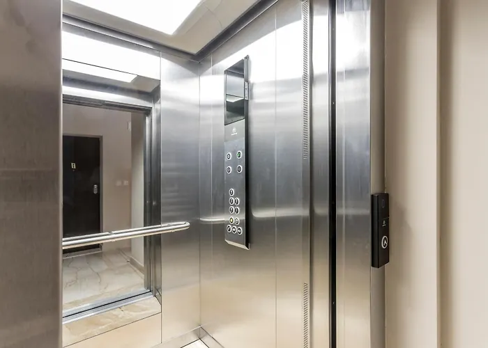 Flores Luxury Suites-rogoznica *