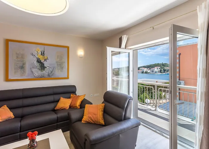 Daire Flores Luxury Suites-rogoznica