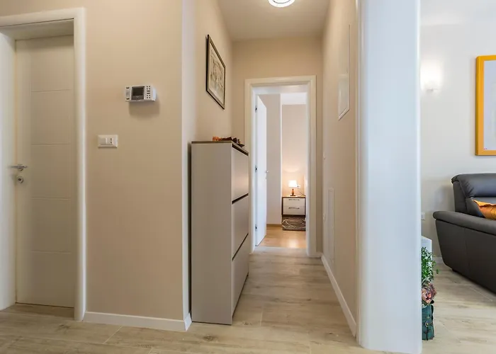 Flores Luxury Suites-rogoznica Апартаменты