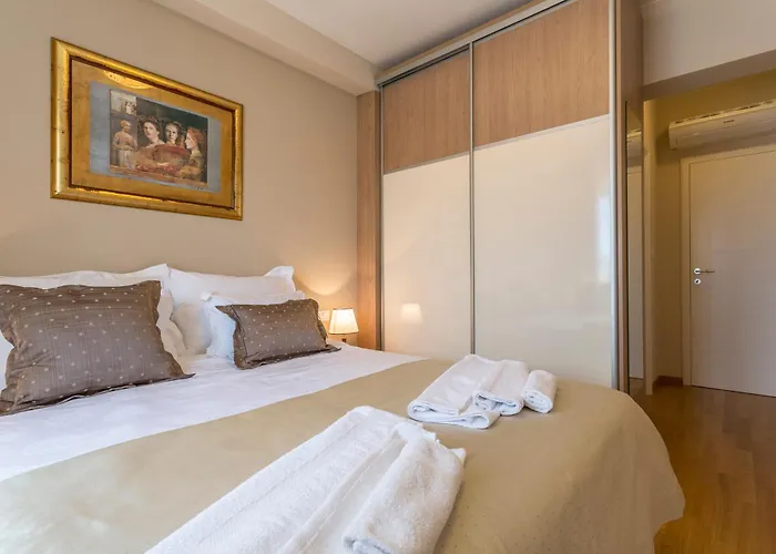 Flores Luxury Suites-rogoznica Daire