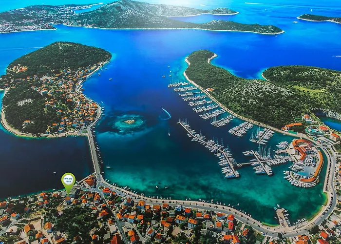 Flores Luxury Suites-rogoznica * Rogoznica (Sibenik-Knin)